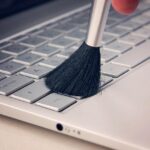 Cómo Limpiar Tu Laptop de Forma Eficaz y Segura.